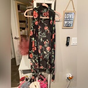 Floral Sleeveless Cardigan